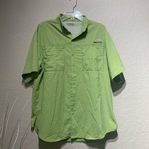 Columbia / light green button up / size L